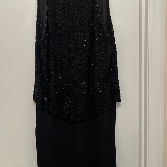 JKARA New York Black Beaded Bodice Form Fitted Evening Gown "Worn Once" - Picture 8 of 15